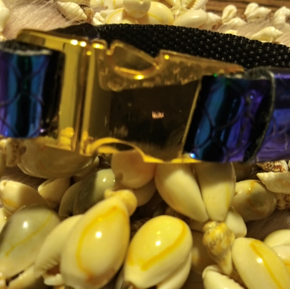 Bracelets - Picture 2 of 7